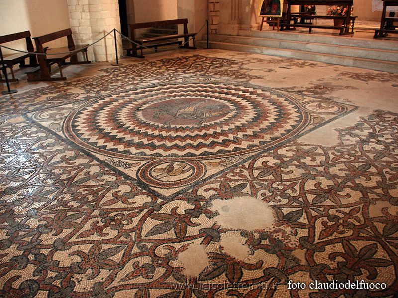 Pavimento a mosaico chiesa abaziale di San Nicola nelle Tremiti